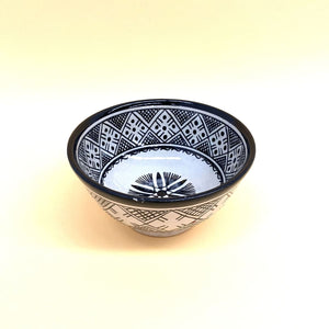 Schwarz-weiße arabische Salatschüssel im Berber-Stil, 18 cm