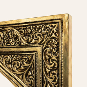 espejo marroquí dorado grabado detalle